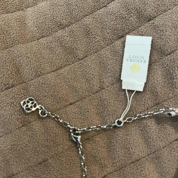 Kendra Scott Silver Minimalist Necklace - Picture 2 of 3